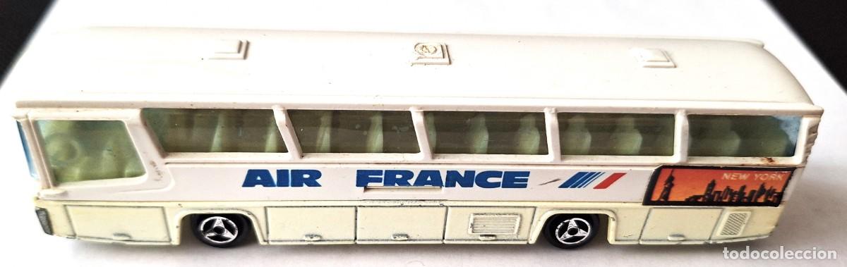 Coches a escala: COCHE ESCALA 1/87- AUTOBUS AEROPUERTO AIR FRANCE - A&Ntilde;OS 80 - MARCA MAJORETTE - BUEN ESTADO