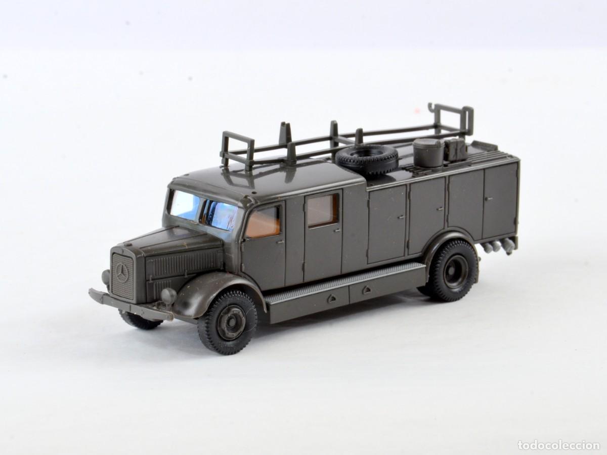 Coches a escala: Roco Escala H0 1:87 Mercedes Benz 4500S Bomberos Militar para Completar