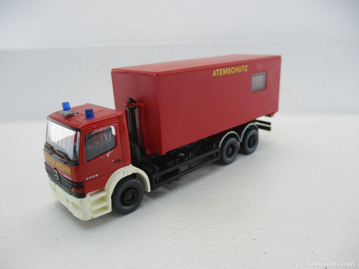 Coches a escala: CAMION ESCALA 1:87 REF C-8
