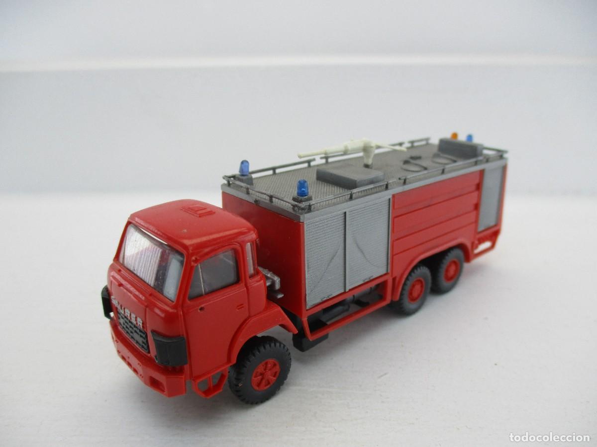 Coches a escala: CAMION ESCALA 1:87 REF C-8