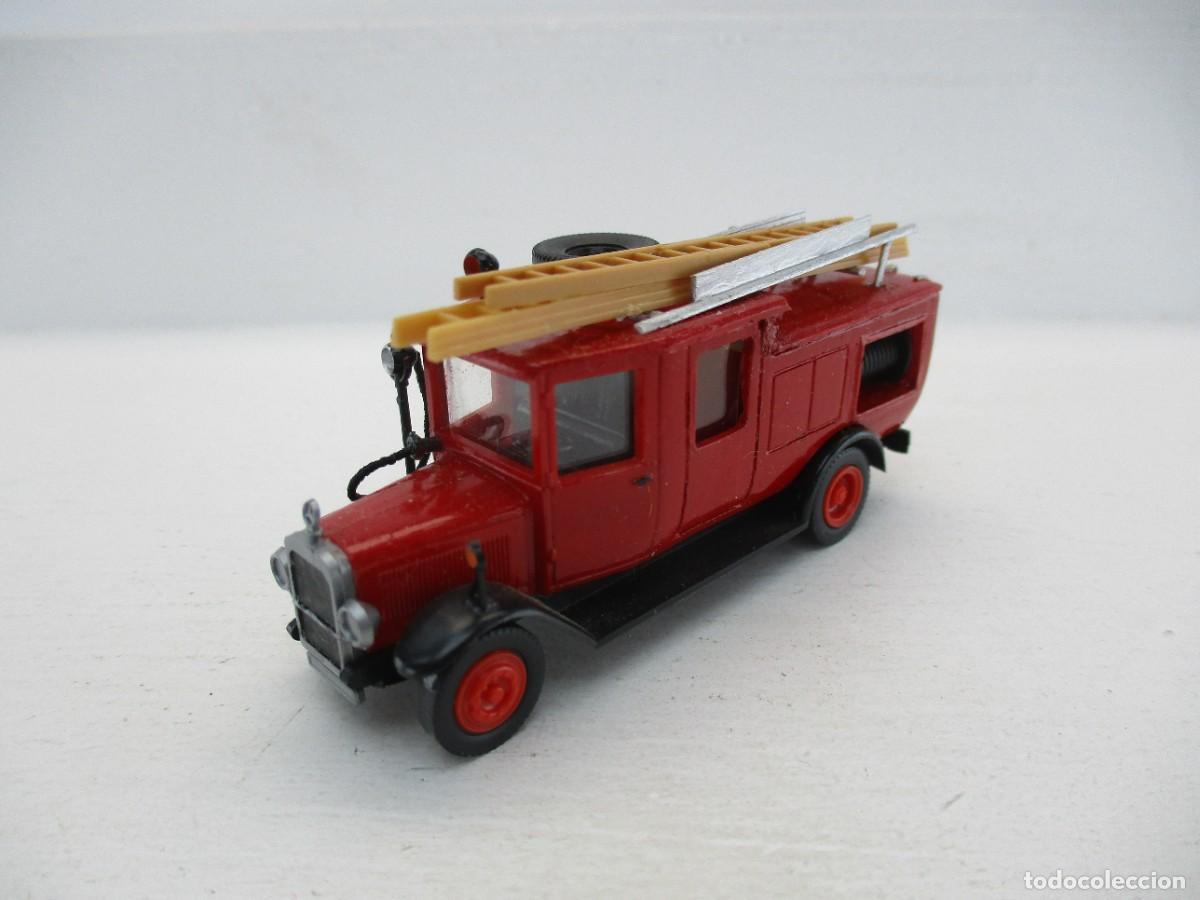 Coches a escala: CAMION ESCALA 1:87 REF C-9