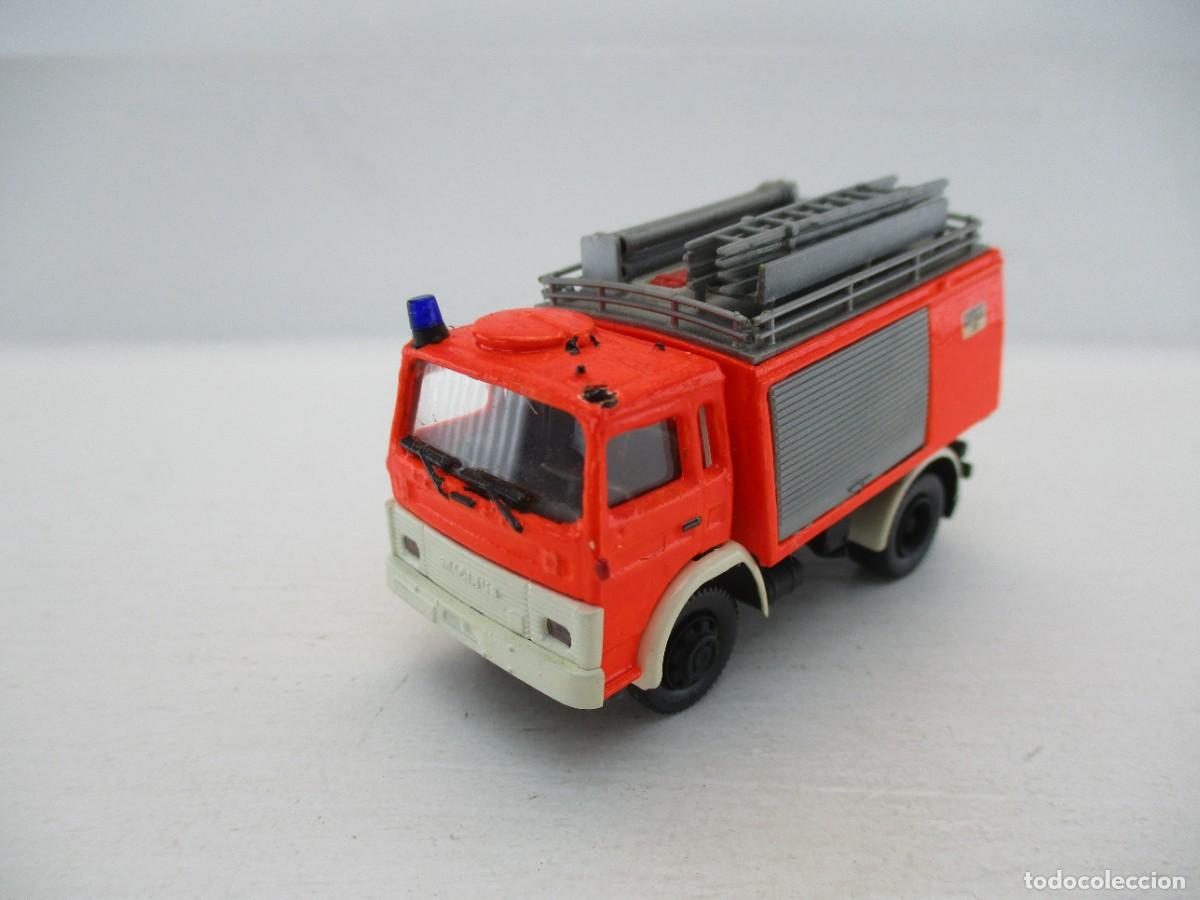 Coches a escala: CAMION ESCALA 1:87 REF C-9