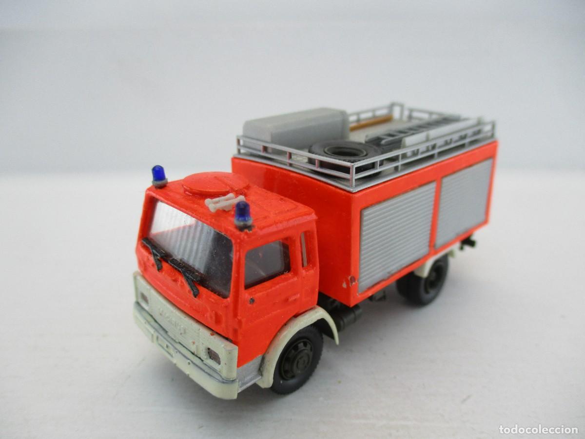 Coches a escala: CAMION ESCALA 1:87 REF C-9