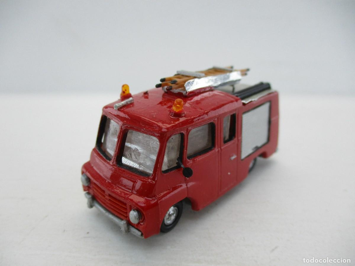 Coches a escala: COCHE ESCALA 1:87 REF LIBR