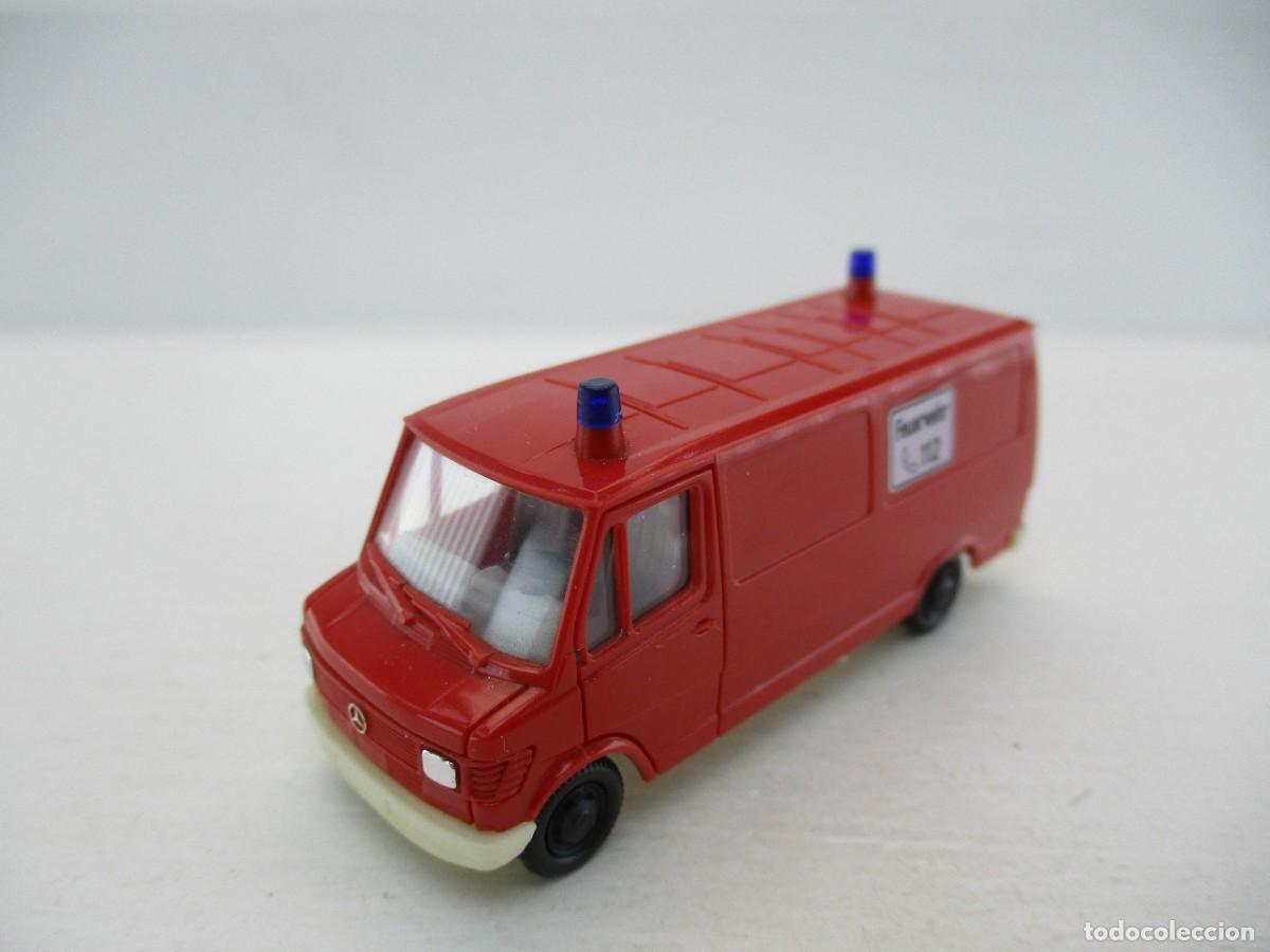 Coches a escala: COCHE ESCALA 1:87 REF LIBR