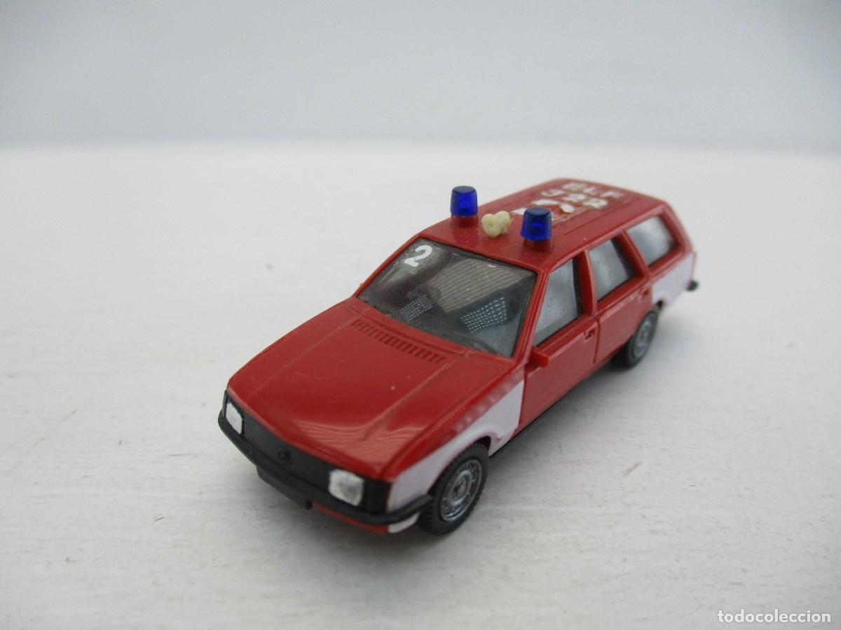 Coches a escala: COCHE ESCALA 1:87 REF LIBR