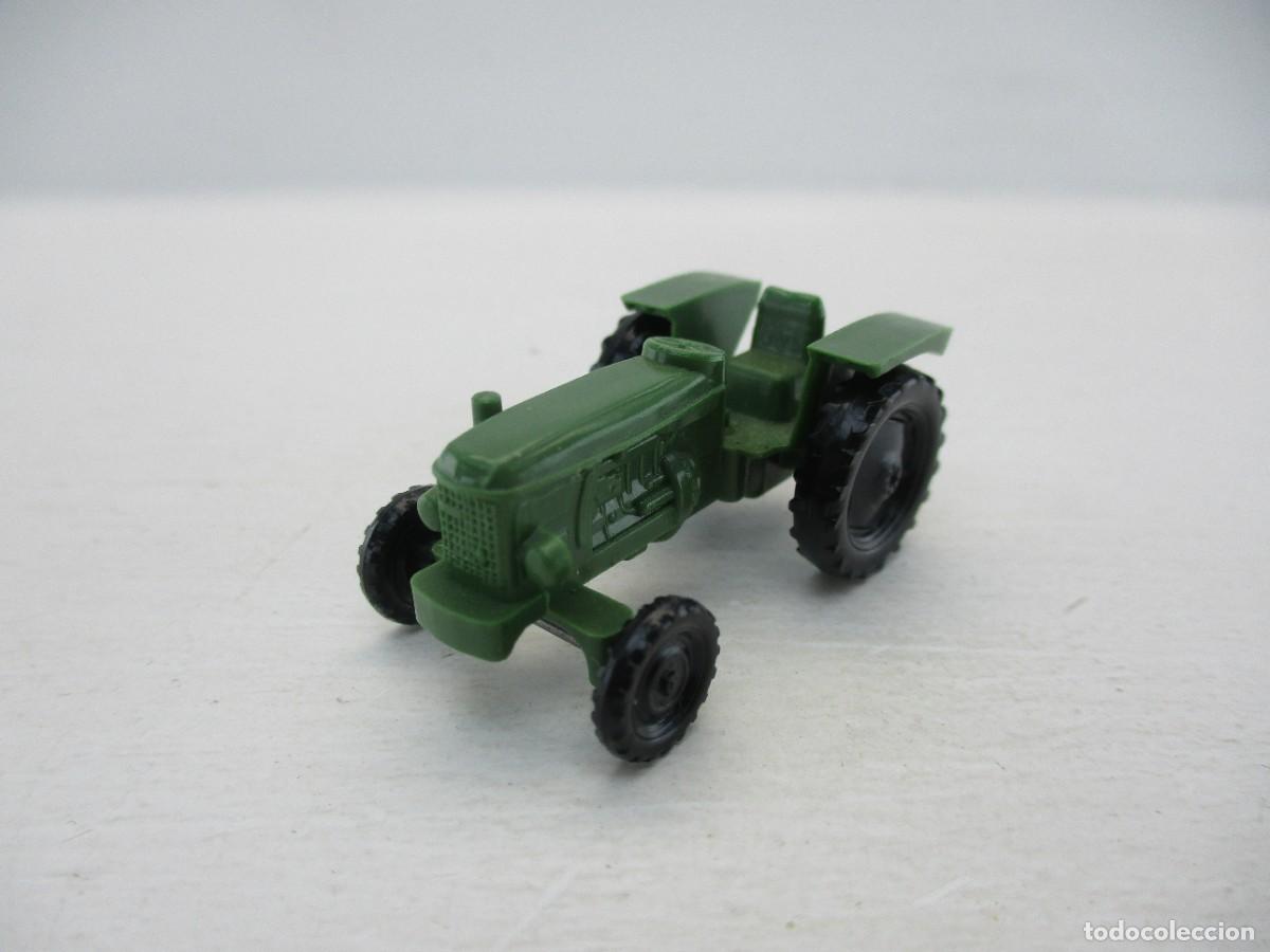 Coches a escala: COCHE ESCALA 1:87 REF LIBR