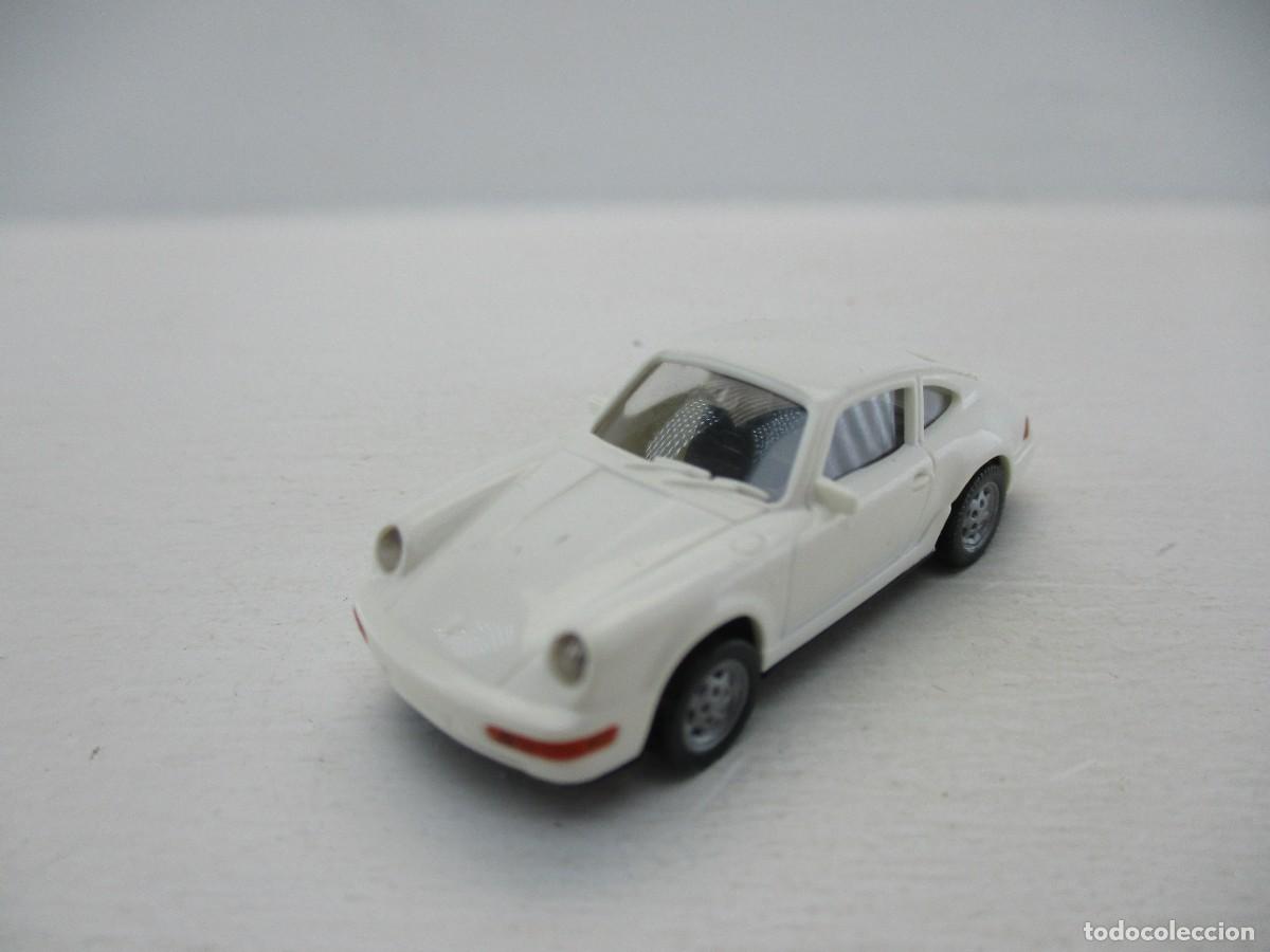 Coches a escala: COCHE ESCALA 1:87 REF LIBR