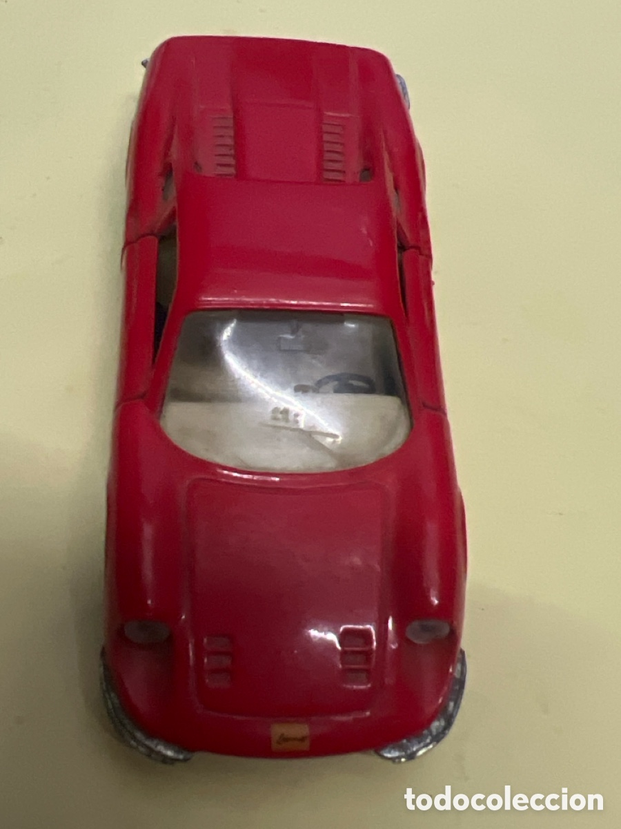 Coches a escala: T1/D4/83. Coche miniatura rojo, Ferrari Dino 246 GT