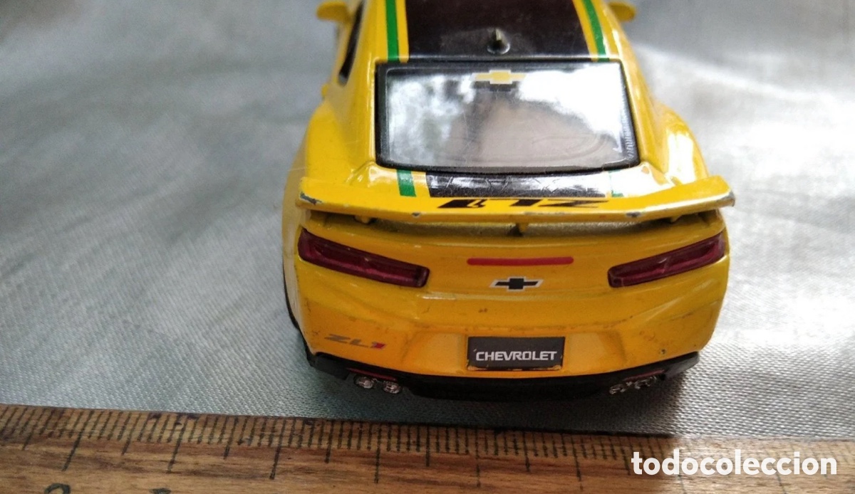 Coches a escala: Chevrolet Camaro ZL1 - Kinsmart (Escala 1/38)