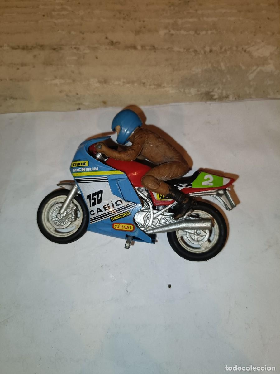 Coches a escala: MOTO GUISVAL HONDA 750 CASIO CIBIE