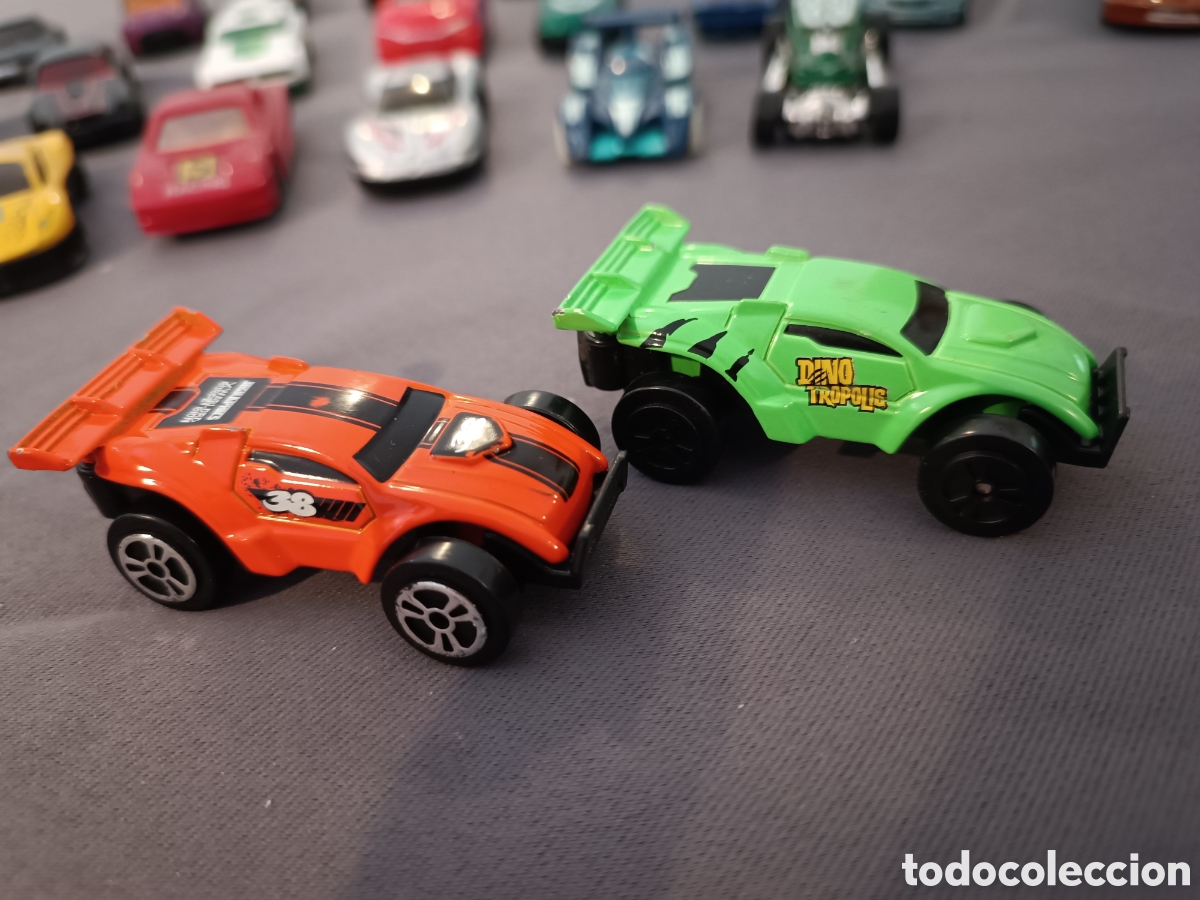 Coches a escala: LOTE VARIADO DE 40 COCHES A ESCALA 1:64 - Foto 5