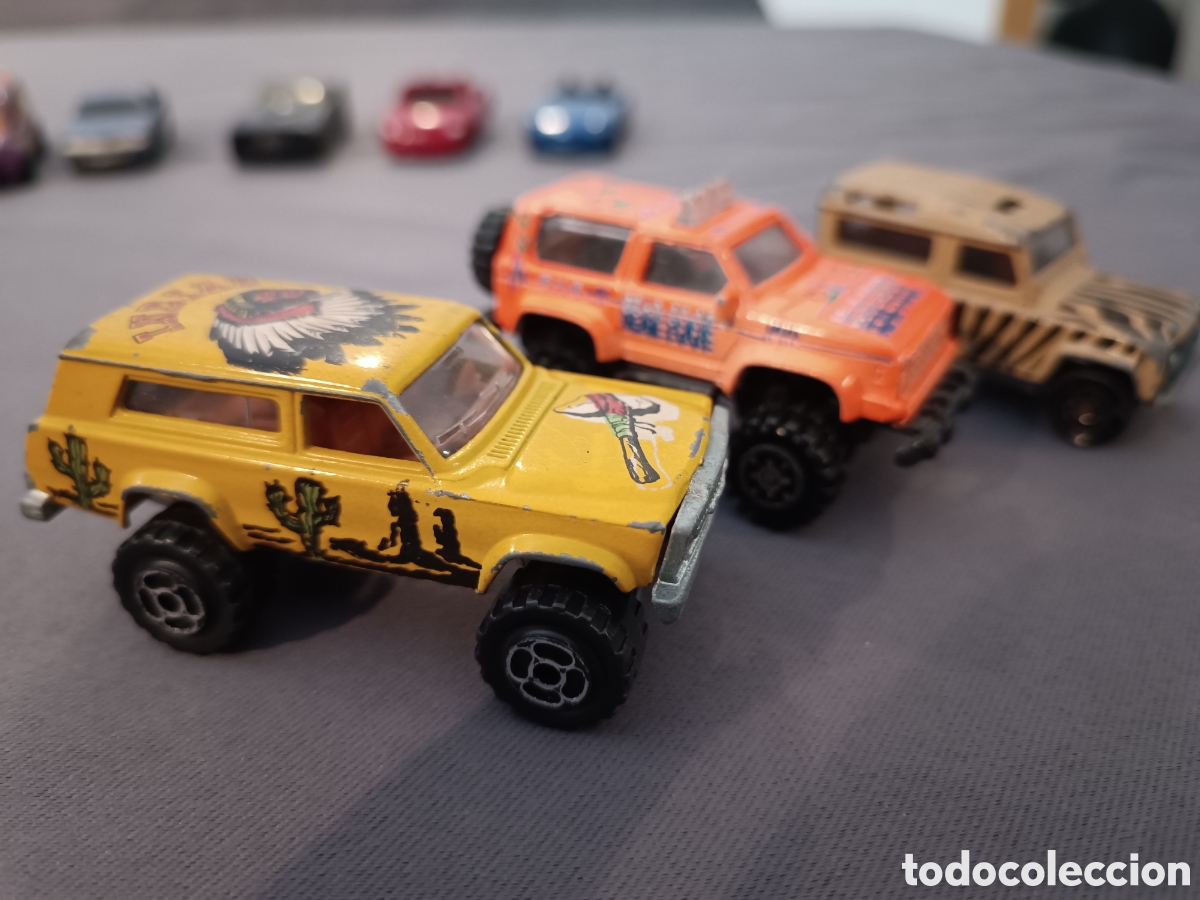 Coches a escala: LOTE VARIADO DE 40 COCHES A ESCALA 1:64 - Foto 14