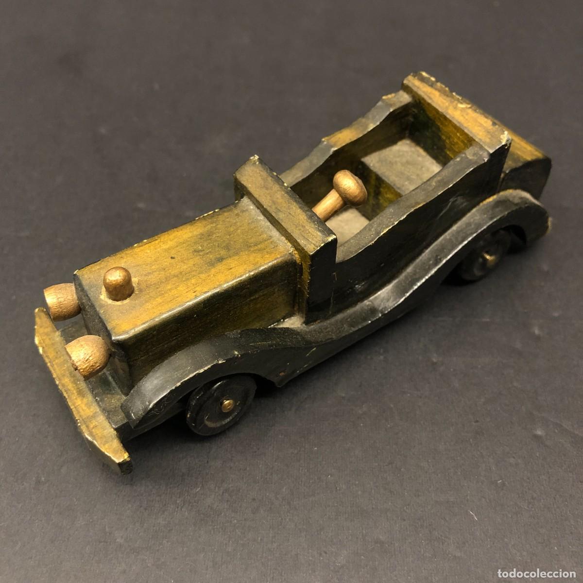 Coches a escala: COCHE DE JUGUETE - COCHE DECORATIVO ARTESANAL DE MADERA - DE COLECCI&Oacute;N - 12,5 X 4 CM / 54