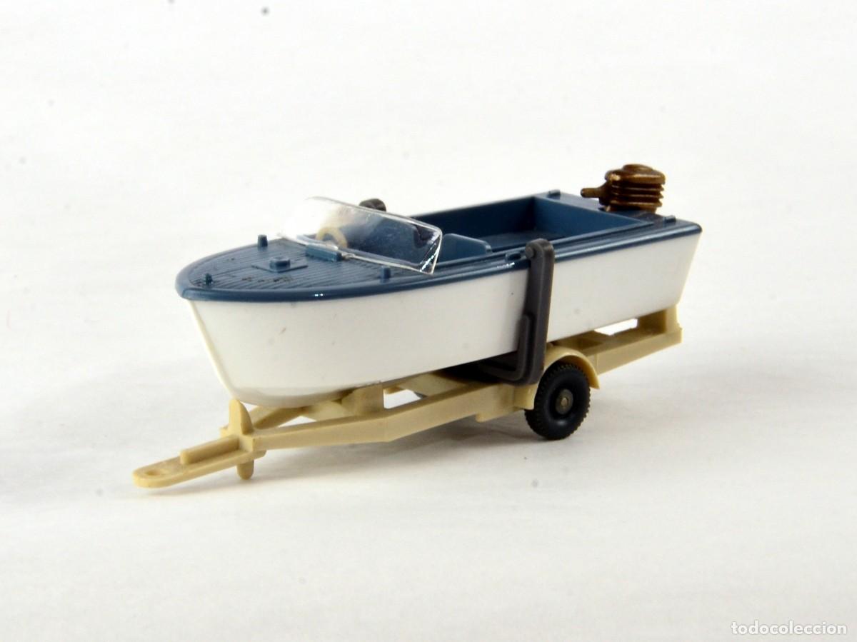 Coches a escala: Wiking Escala 1:87 H0 Antigua Lancha con Remolque 1963 - 88 Azul y Blanco