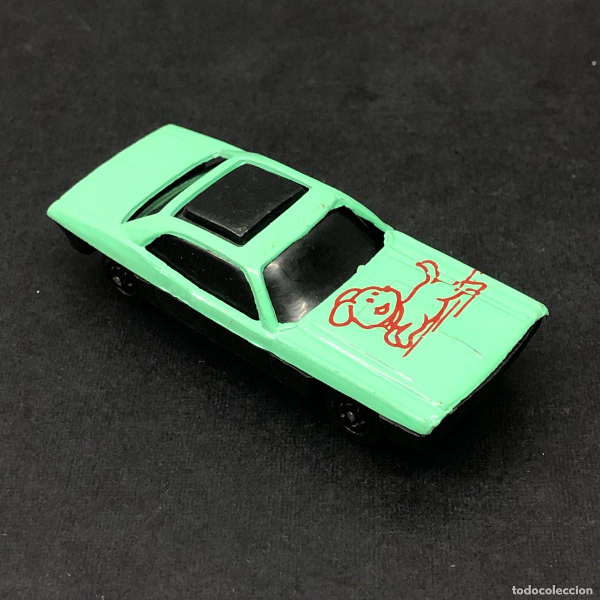 Coches a escala: COCHE DE JUGUETE - MUSCLE CARS - PERRO - 6,5 X 2,5 CM / 263