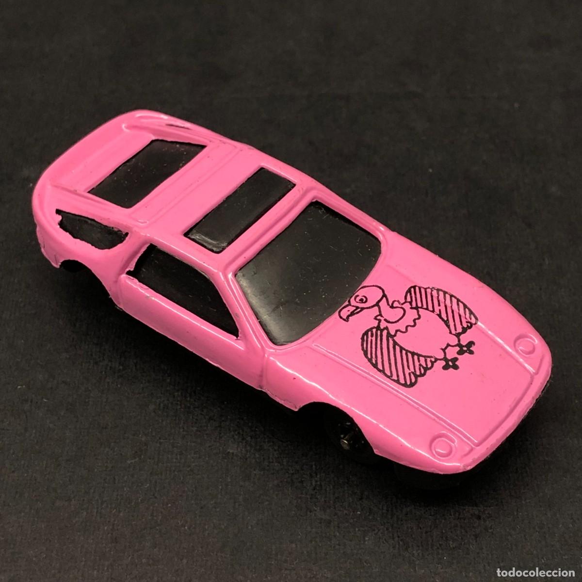 Coches a escala: COCHE DE JUGUETE - PORSCHE 928 - BUITRE - ROSA - 6,5 X 2,5 CM / 275
