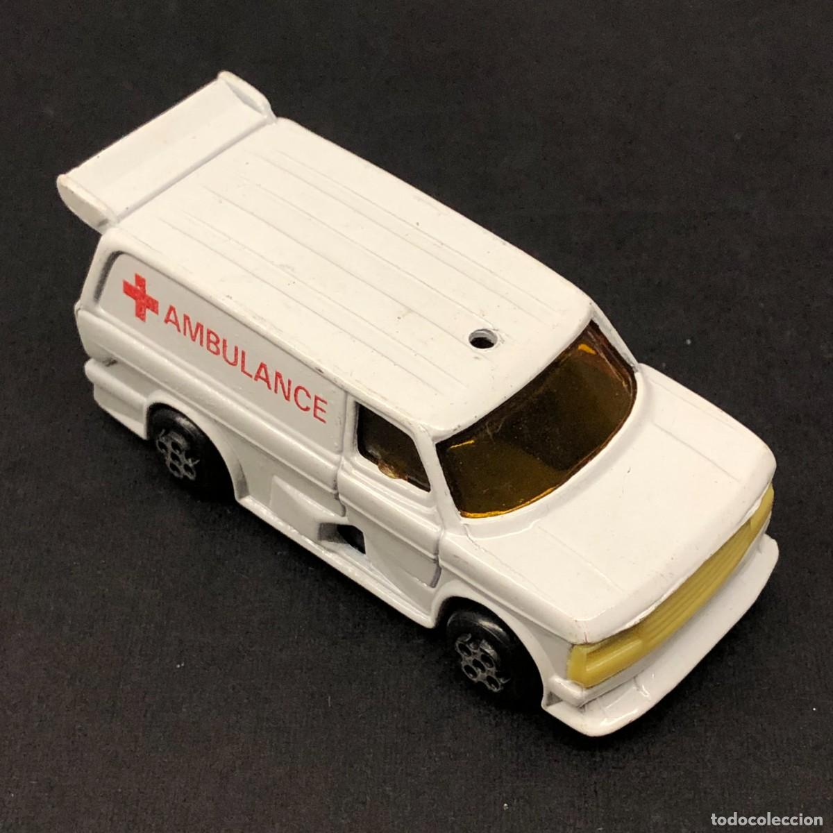 Coches a escala: FURGONETA DE JUGUETE - FORD SUPERVAN II - BOOTLEG - AMBULANCIA - AMBULANCE - 7,5 X 3 CM / 310