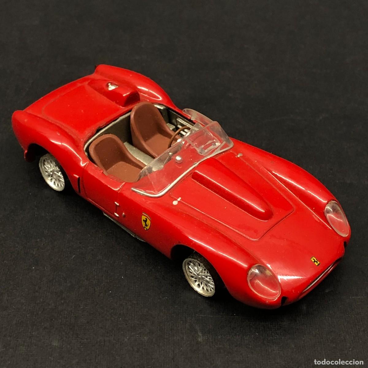 Coches a escala: COCHE DE JUGUETE - FERRARI 250TR - ESCALA 1:43 - 9,5 X 4 CM / 328