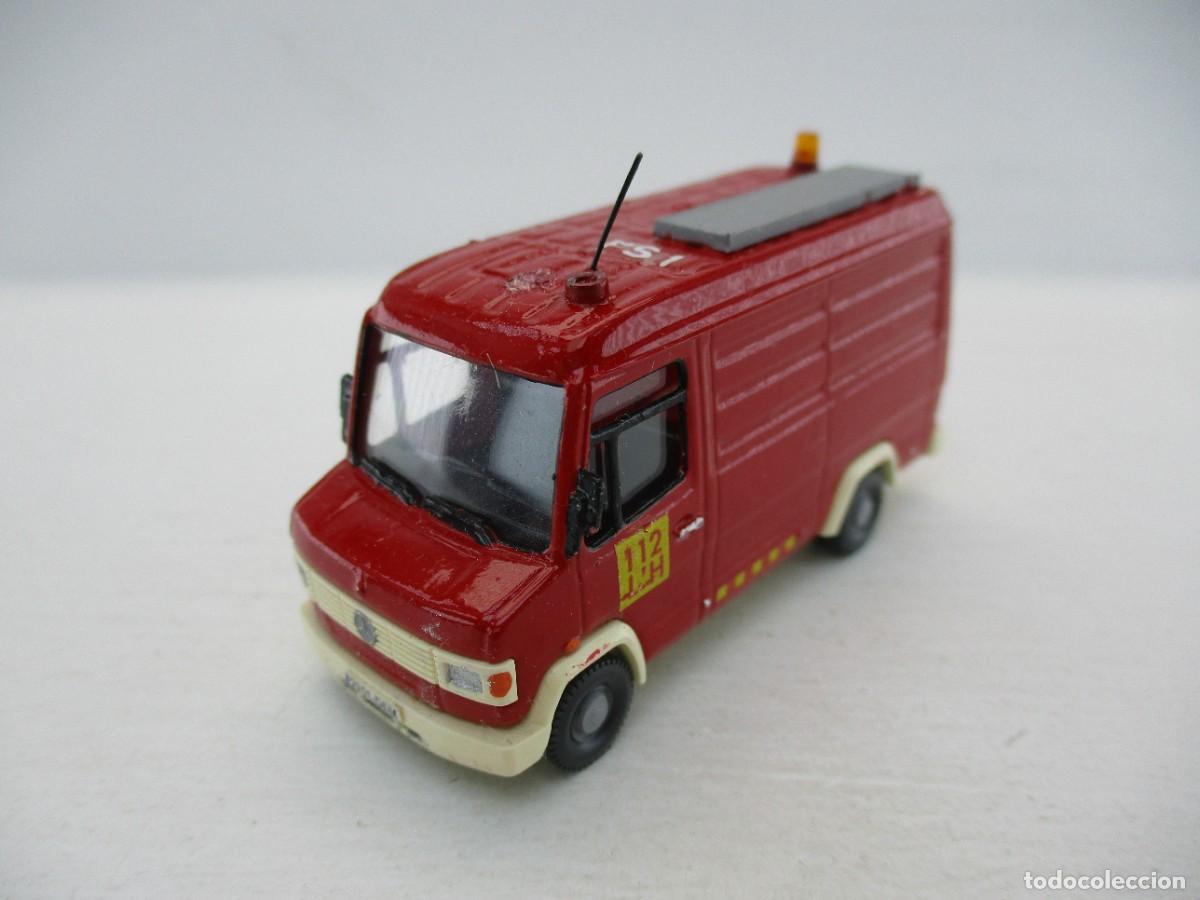 Coches a escala: COCHE ESCALA 1:87 REF FJ