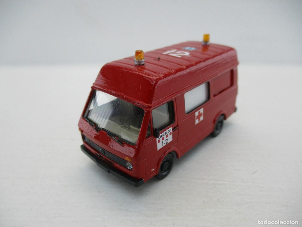 Coches a escala: COCHE ESCALA 1:87 REF FJ