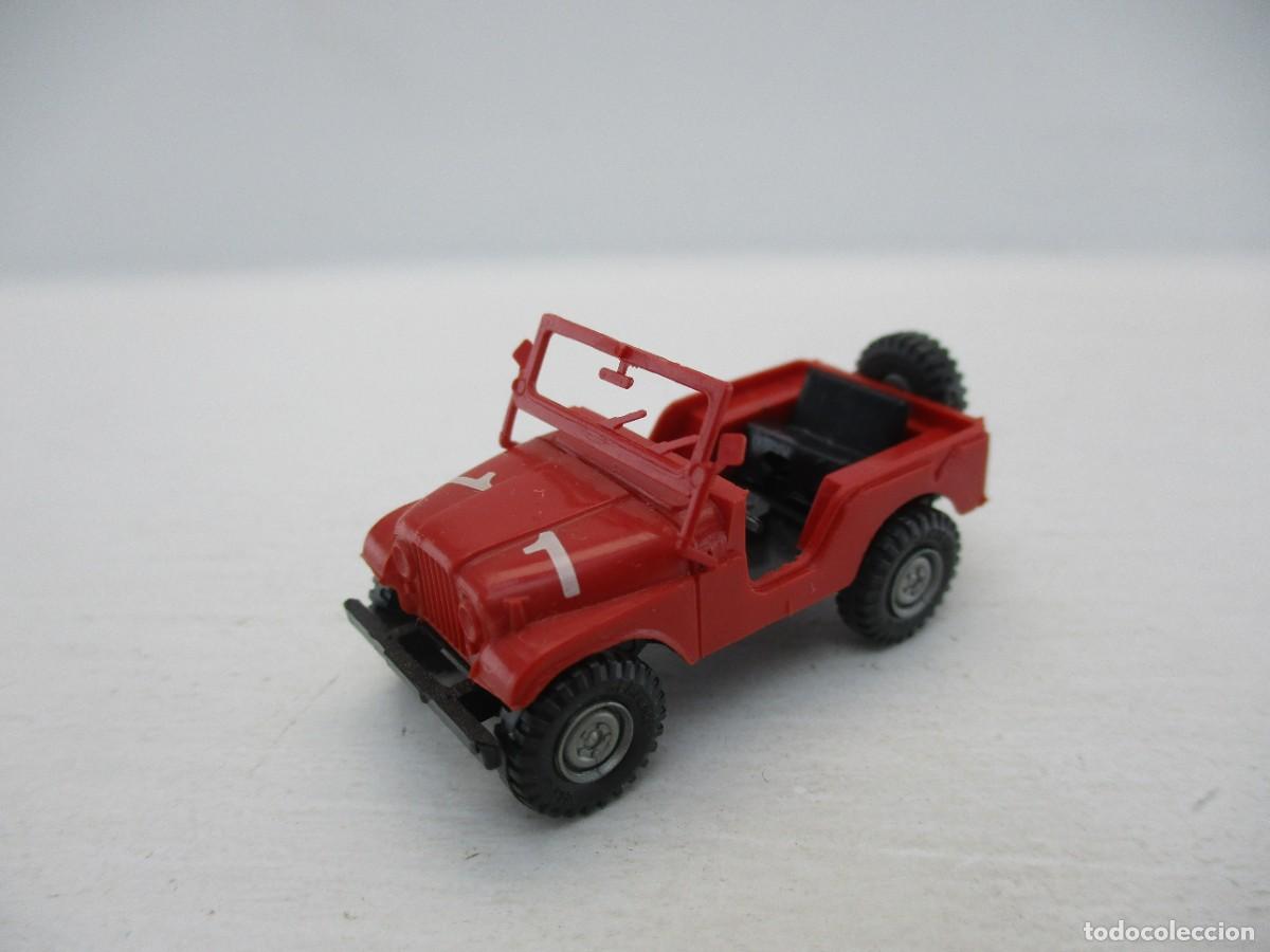 Coches a escala: COCHE ESCALA 1:87 REF FJ