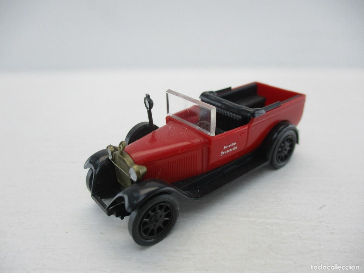Coches a escala: COCHE ESCALA 1:87 REF FJ