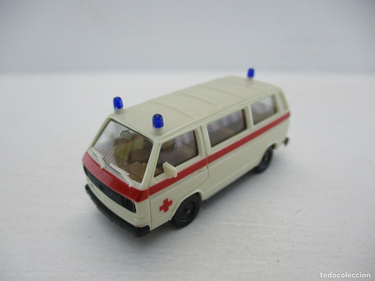 Coches a escala: COCHE ESCALA 1:87 REF FJ