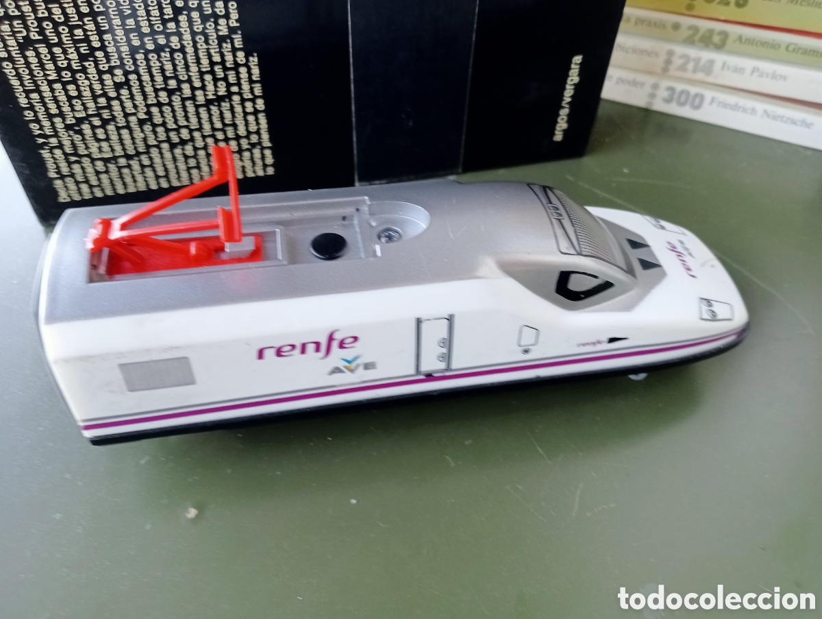 Coches a escala: Locomotora Renfe Ave - Foto 3