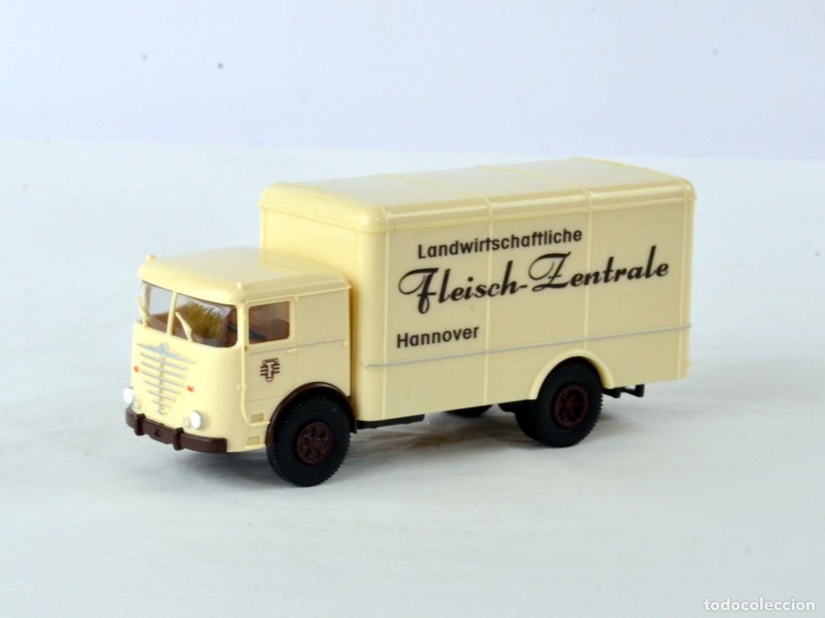 Coches a escala: Brekina Escala H0 1:87 Cami&oacute;n B&uuml;ssing LU11 LFZ Impecable con Caja