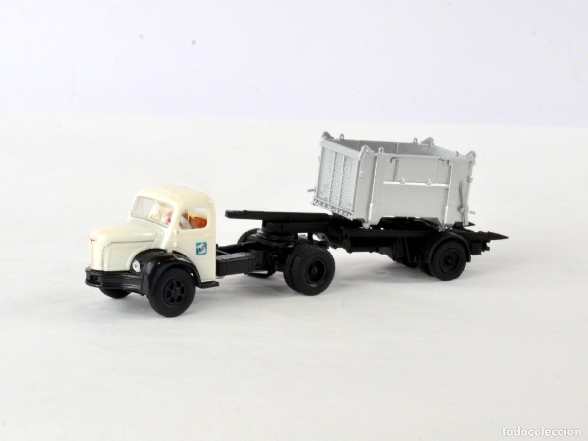 Coches a escala: Brekina Escala H0 1:87 Cami&oacute;n Articulado Berliet TLR8 SNCF Contenedor Impecable con Caja