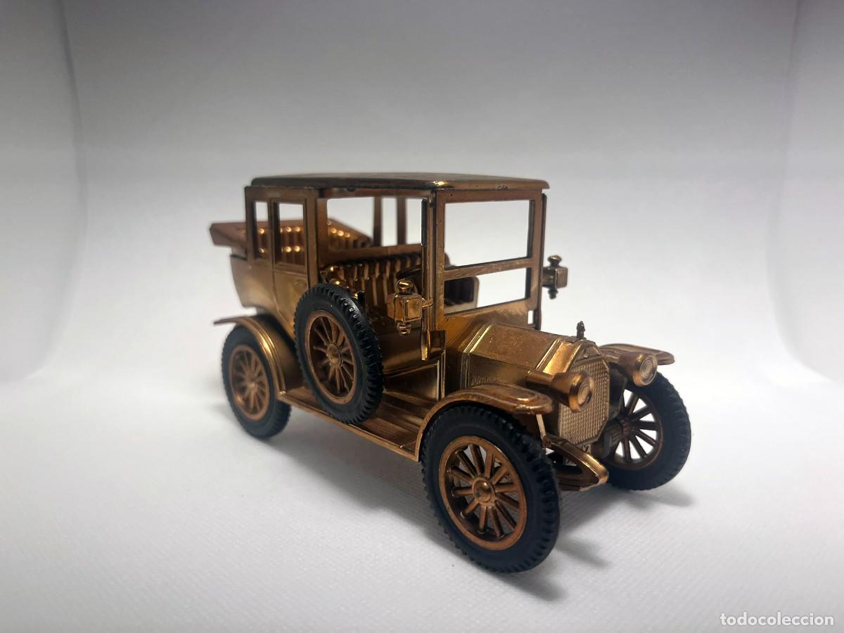 Auto in scala: Coche Cl&aacute;sico Benz Limousine 1910 Dorado - Nacoral Zaragoza Ref. 1005 (Made in Spain)