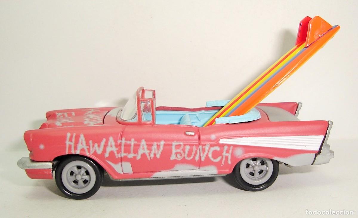 Coches a escala: CHEVY BEL AIR HAWAIIAN BUNCH SURF RODS JOHNNY LIGHTNING ESCALA 1:64 TIPO HOT WHEELS MATCHBOX