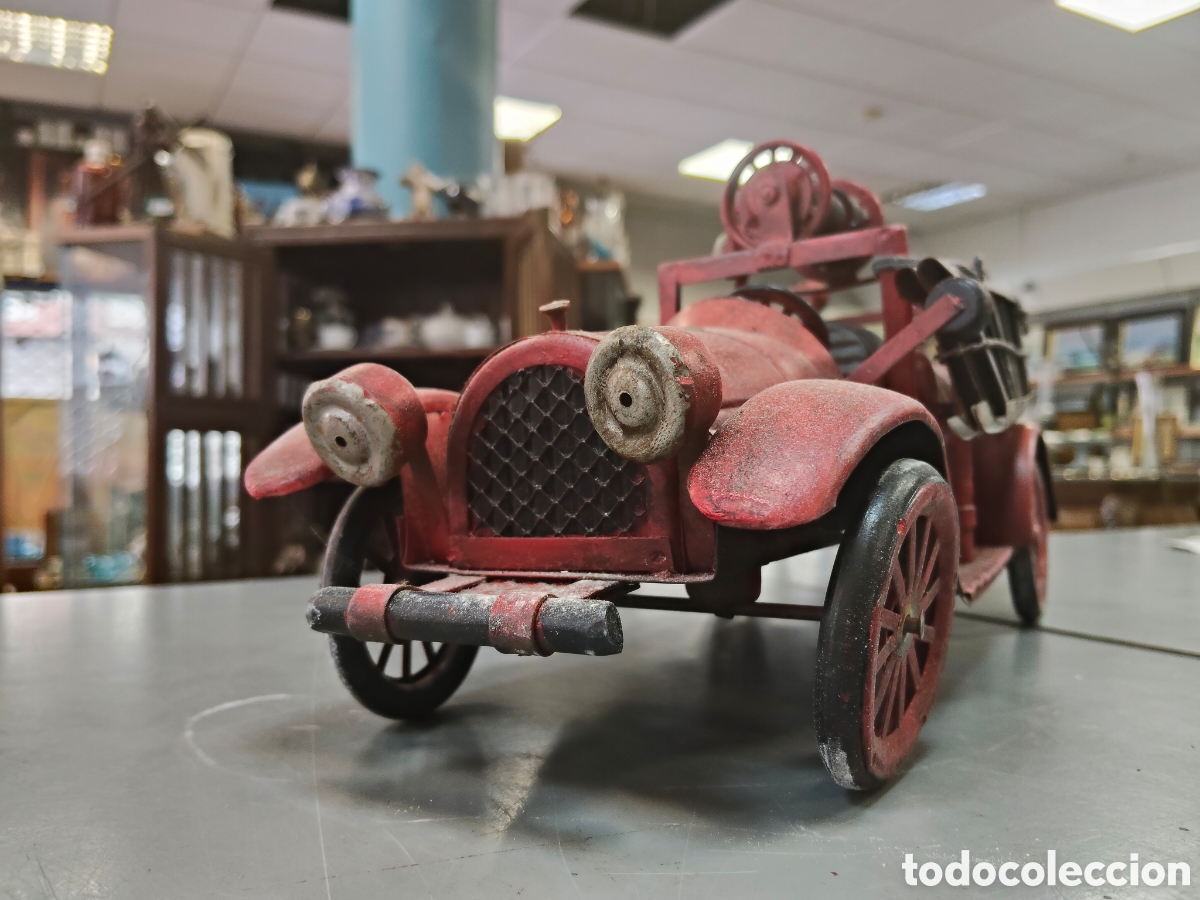 Coches a escala: Antiguo cami&oacute;n de bomberos de ojalata - Foto 3