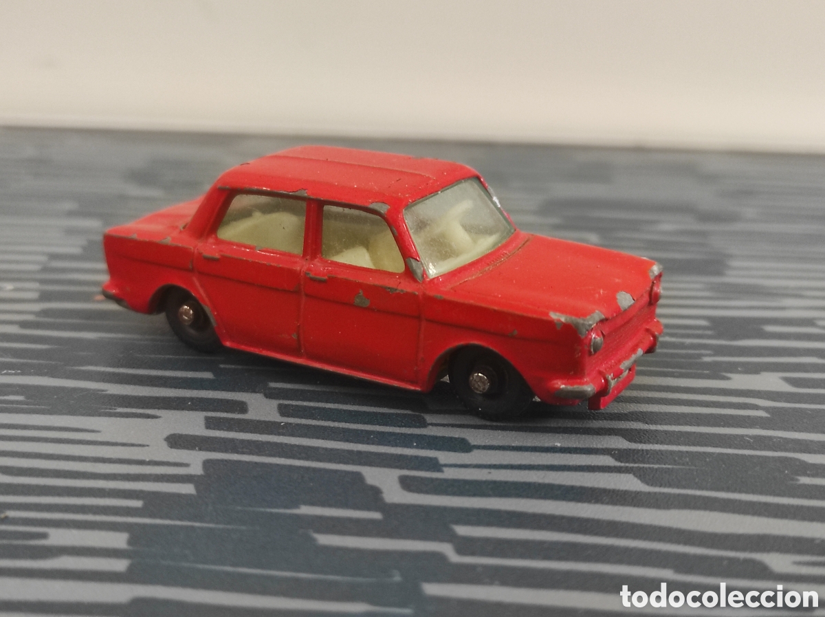Coches a escala: Coche cl&aacute;sico International Paya SIMCA 2000