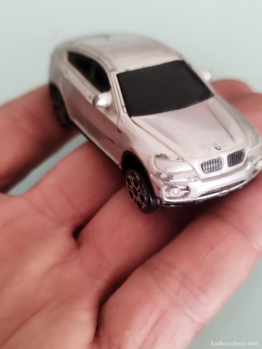 Coches a escala: Peque&ntilde;o coche de juguete, BMW X6 de Maisto.