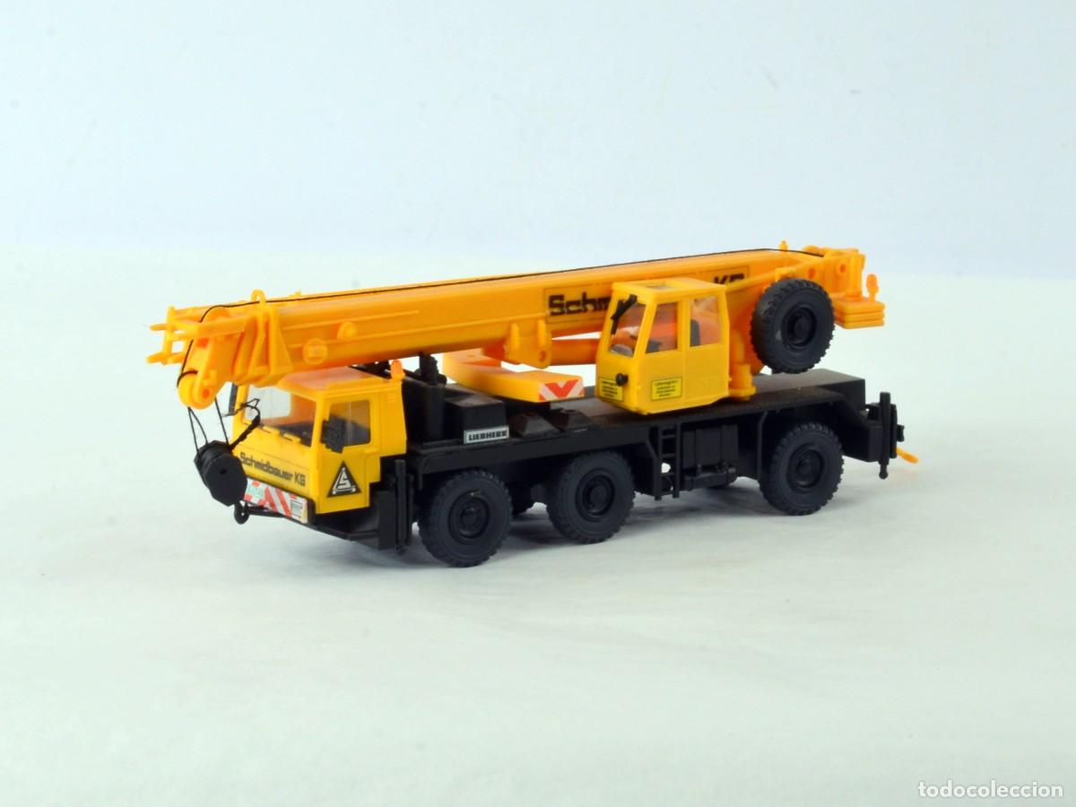 Coches a escala: Kibri Escala 1:87 H0 Gr&uacute;a M&oacute;vil Liebherr LTM 1050/3 3 Ejes Schmidbauer