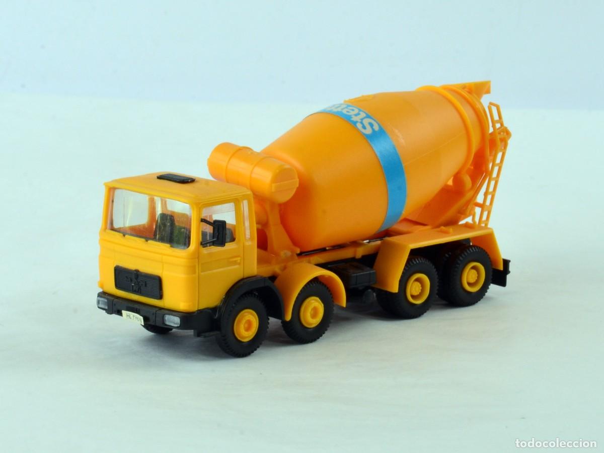 Coches a escala: Kibri Escala 1:87 Cami&oacute;n Hormigonera MAN F8