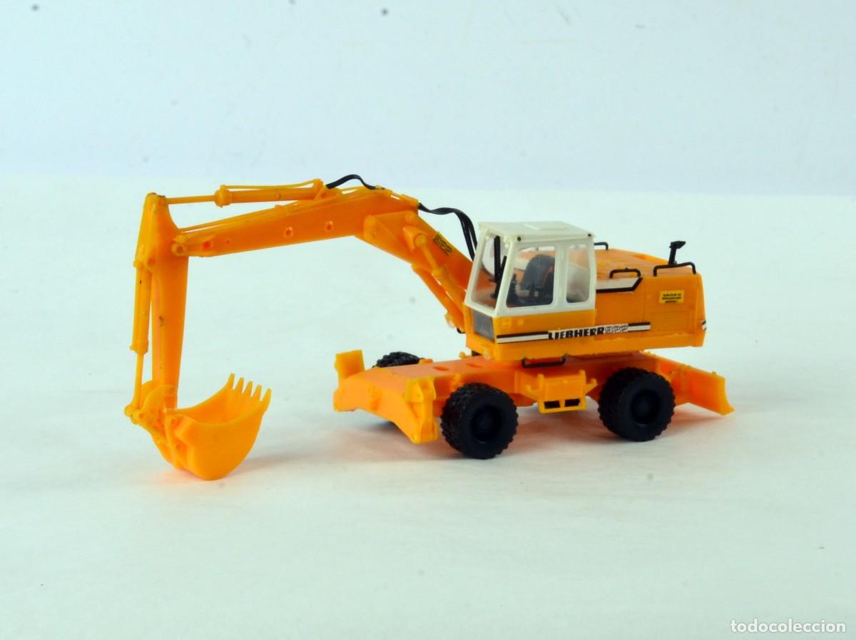 Coches a escala: Kibri Escala 1:87 H0 Excavadora Liebherr 922 con Ruedas