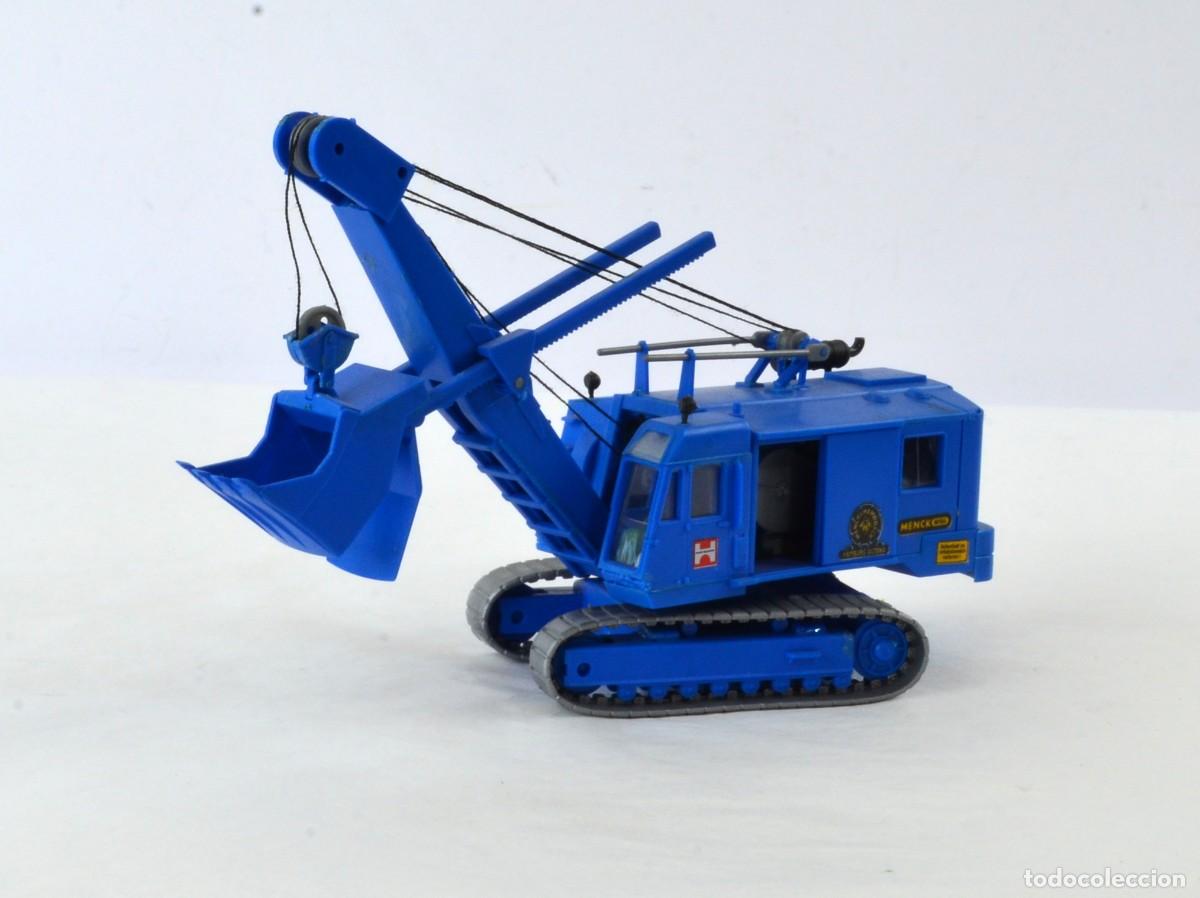 Coches a escala: Kibri Escala 1:87 H0 Retroexcavadora Menck M154