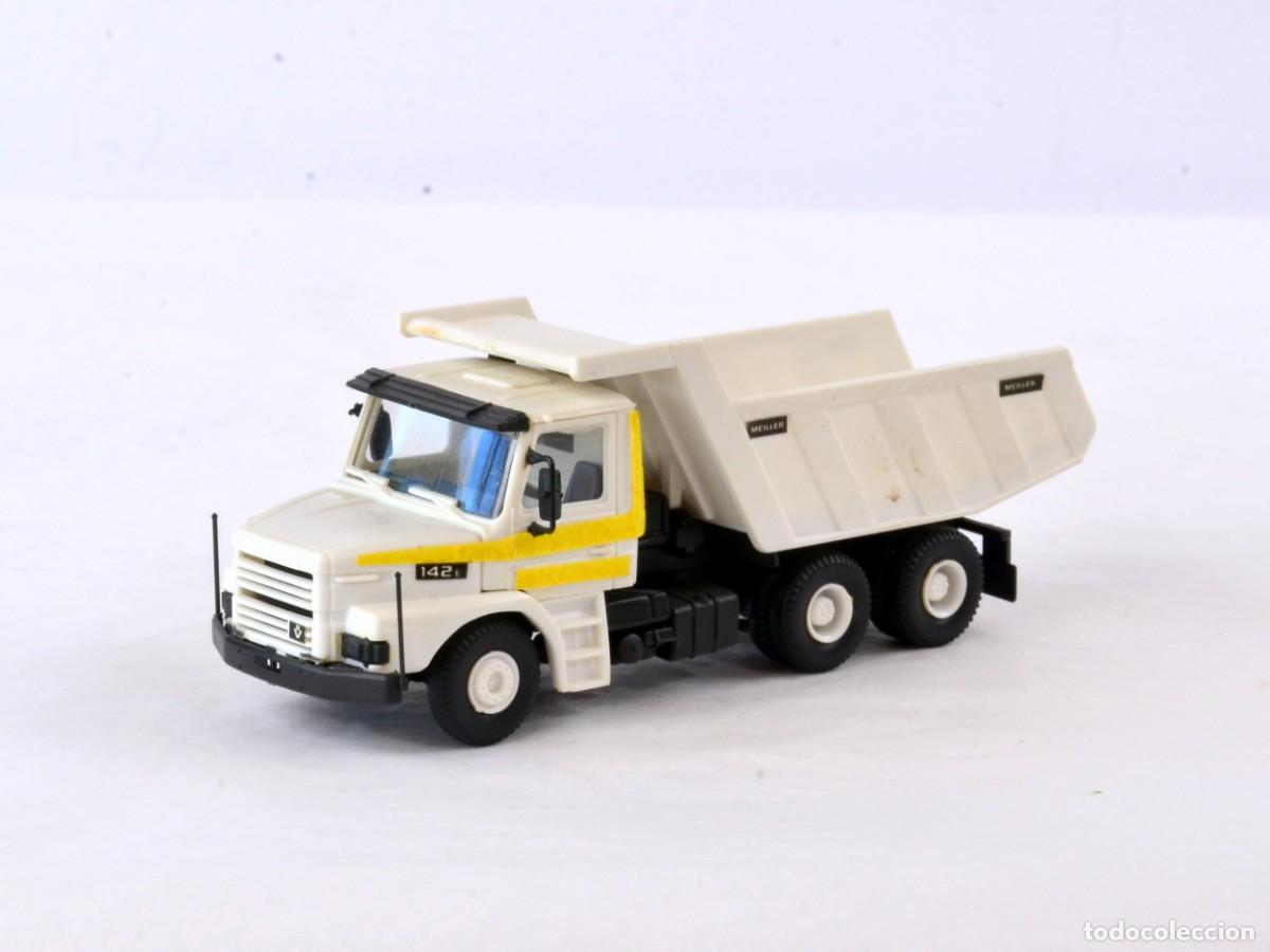 Coches a escala: Kibri Escala 1:87 H0 Cami&oacute;n Volquete Meiller de 3 ejes Scania T142H
