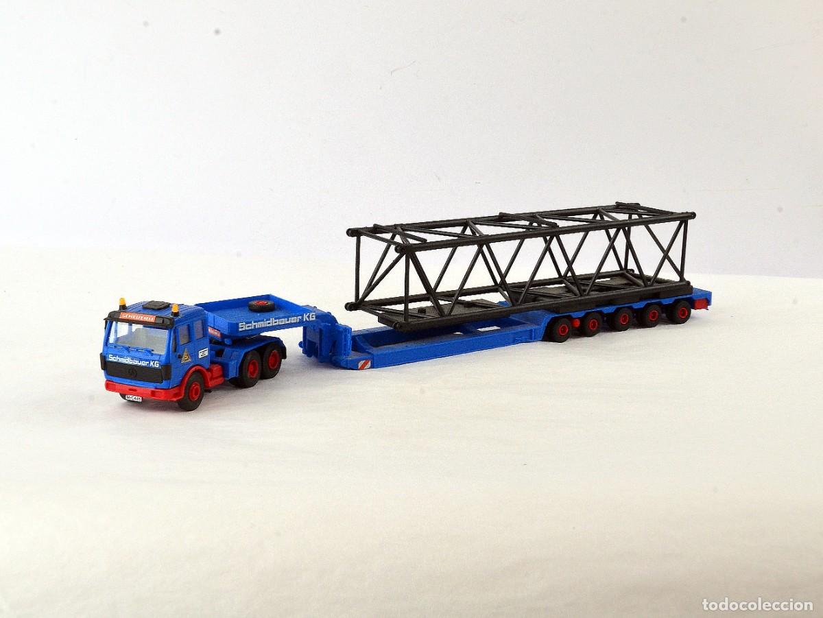 Coches a escala: Kibri Escala 1:87 H0 Mercedes Benz NG con Semirremolque Schmidbauer 5 Ejes Gr&uacute;a de Celos&iacute;a