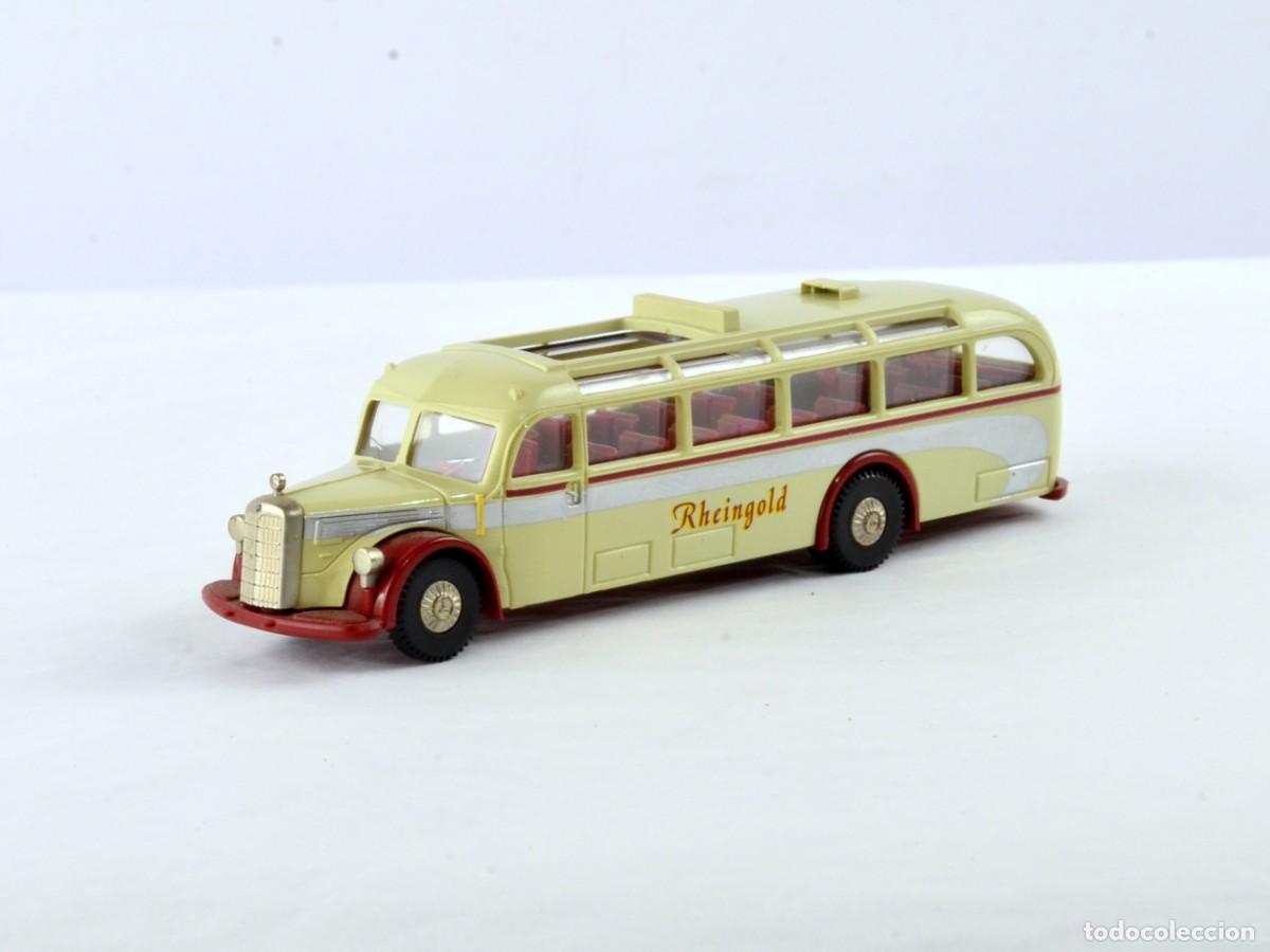 Coches a escala: Brekina Escala 1:87 H0 Autocar Mercedes Benz O5000 Rheingold