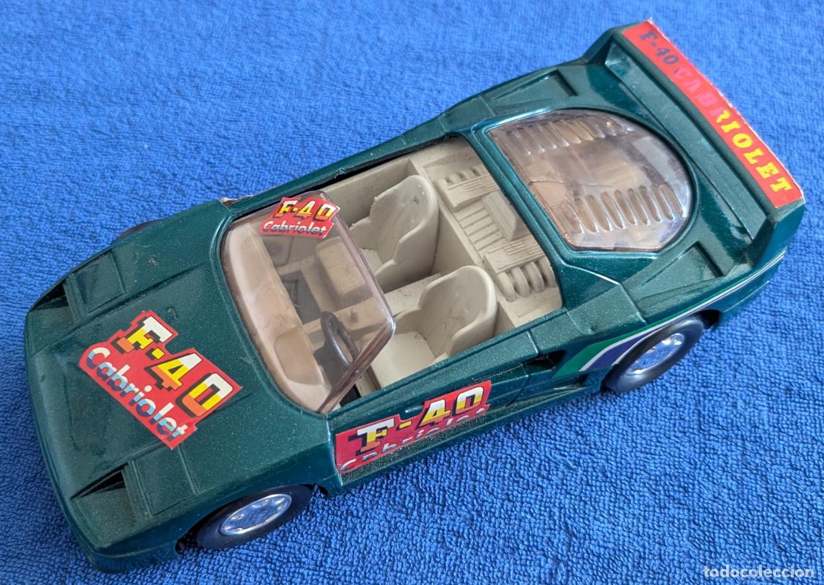 Coches a escala: Ferrari F-40 Cabriolet &iexcl;Fricci&oacute;n!