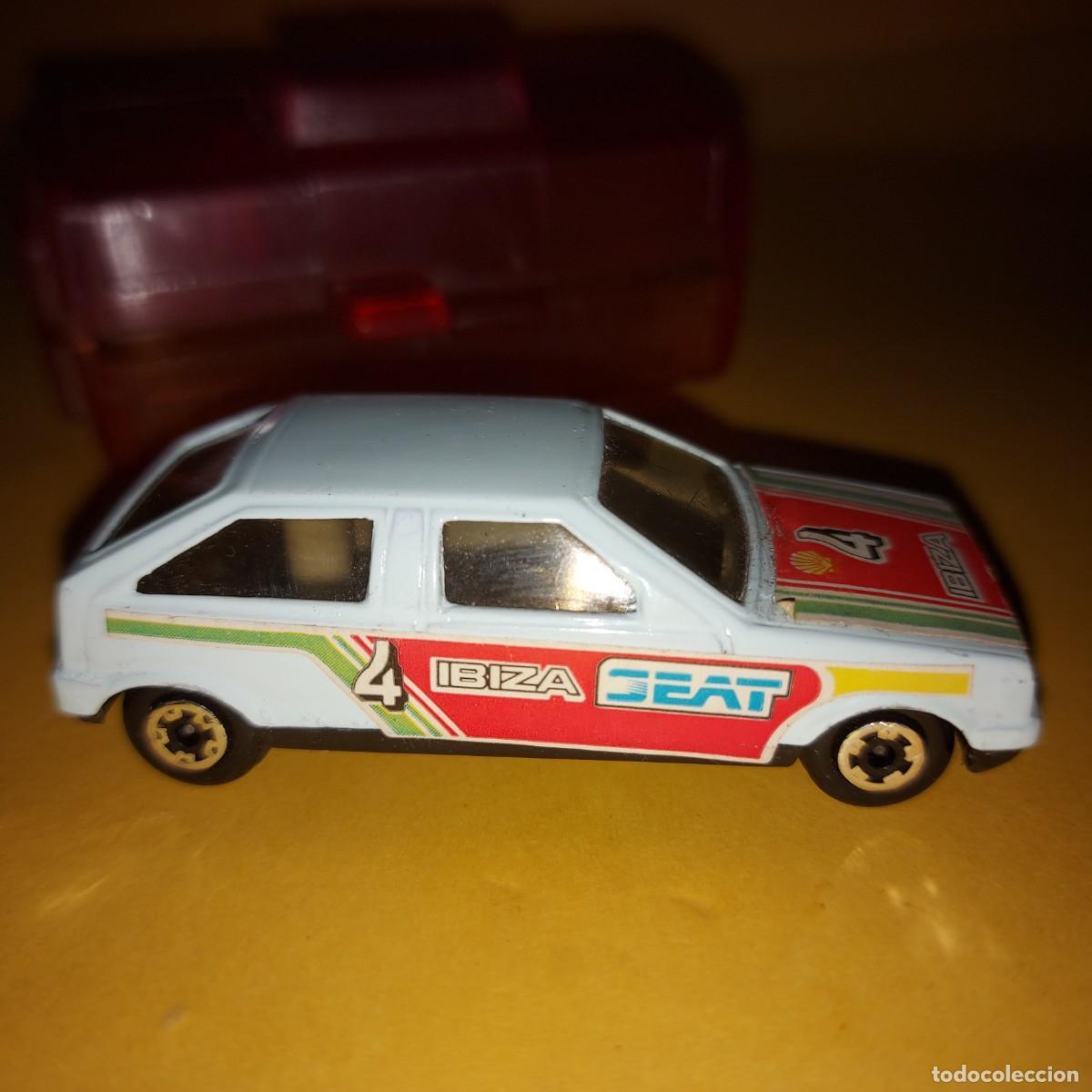 Coches a escala: COCHE SEAT IBIZA DE MIRA CON SU ESTUCHE