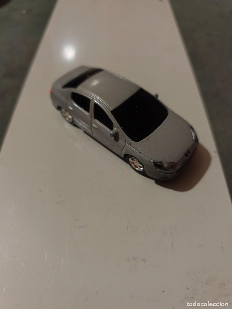 Coches a escala: Majorette Peugeot 407