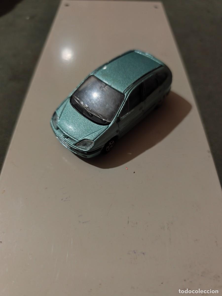 Coches a escala: Majorette Renault Scenic ll