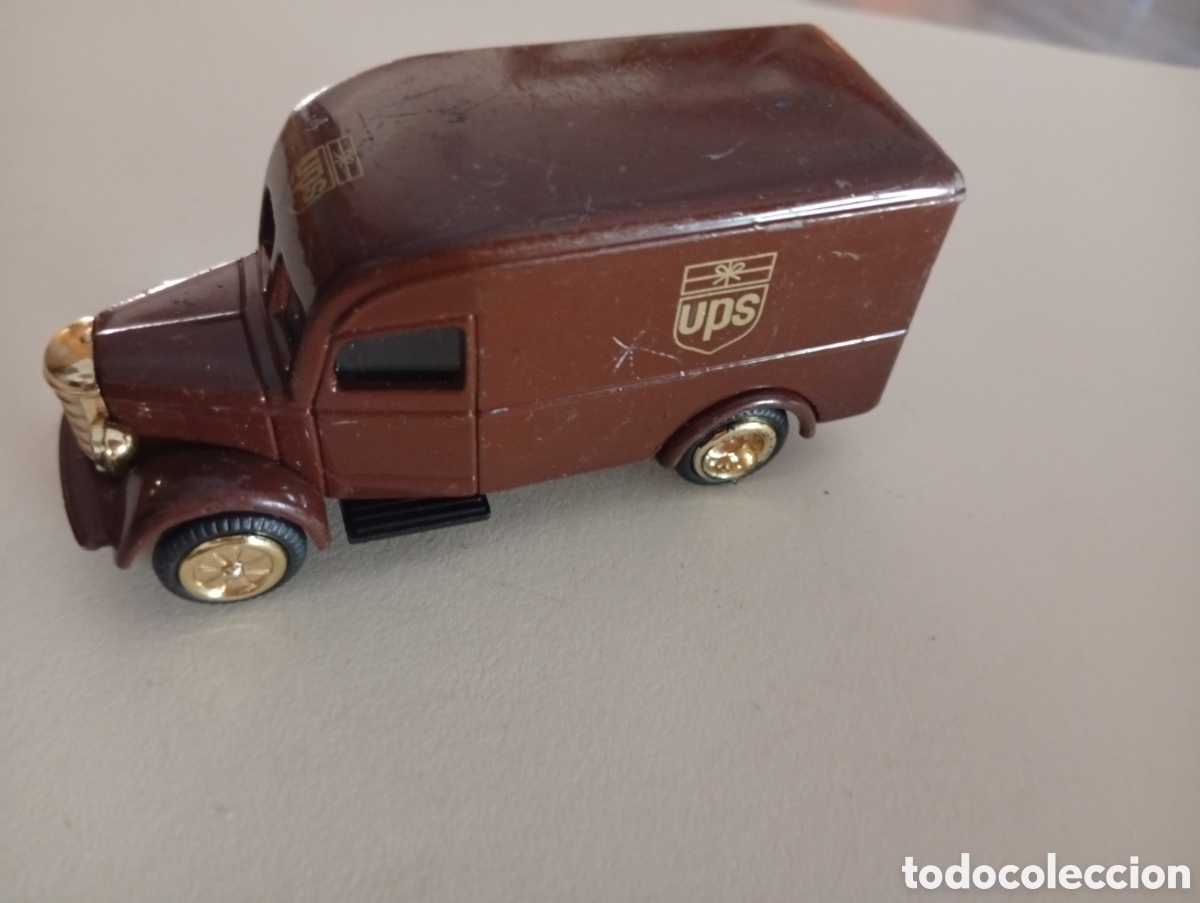 Coches a escala: Camioneta UPS buen estado - Foto 1