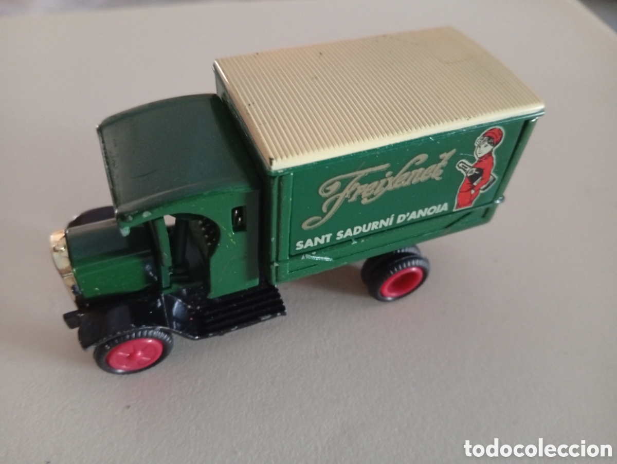 Coches a escala: Cami&oacute;n freixenet buen estado