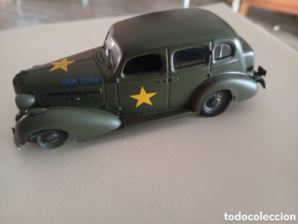 Voitures &agrave; l'&eacute;chelle: Coche militar falta un faro
